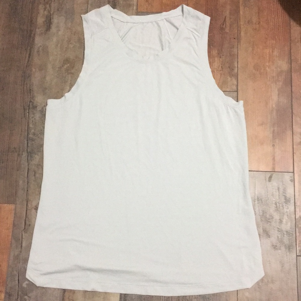 Lululemon Metal vent tech tank top size M
